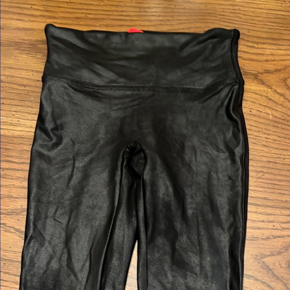 SPANX Black faux leather leggings, size small‎ - Picture 4 of 11